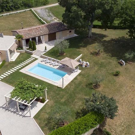 Villa Viscum In Central Istria For 8 Persons With Large Garden - Pet Friendly Pazin Buitenkant foto