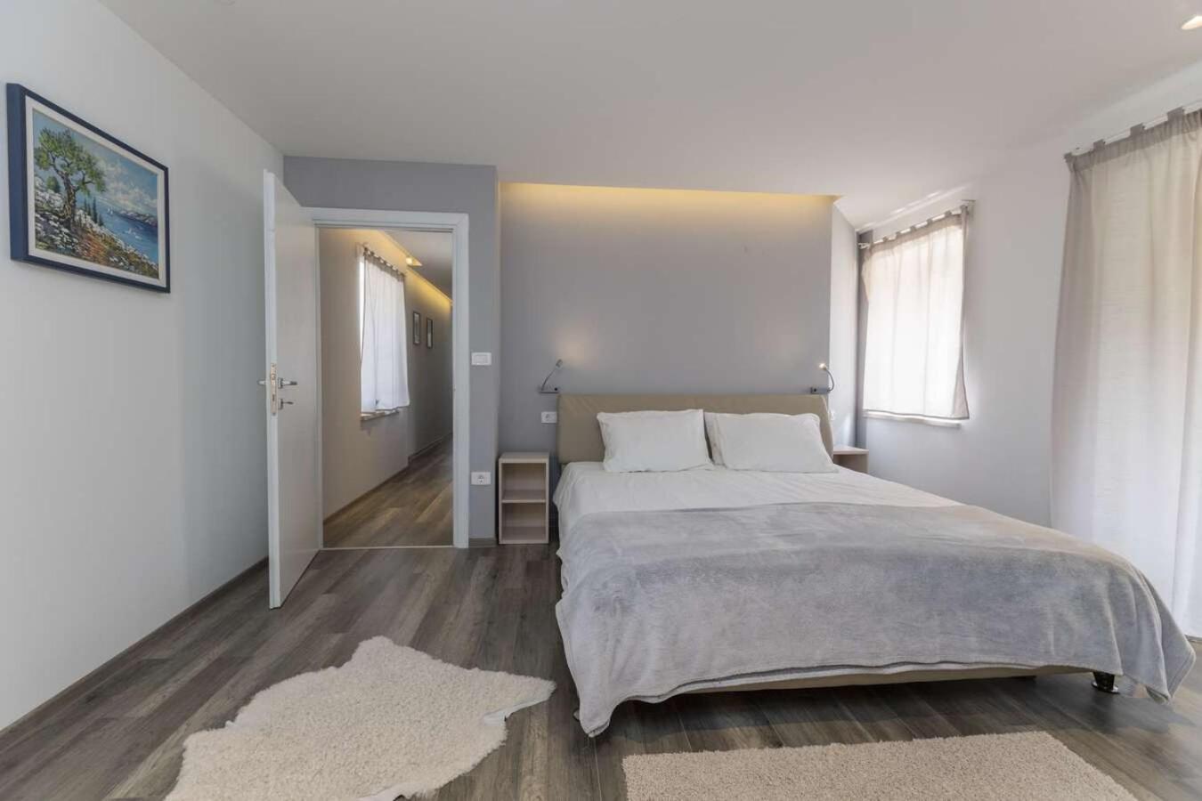 Villa Viscum In Central Istria For 8 Persons With Large Garden - Pet Friendly Pazin Buitenkant foto