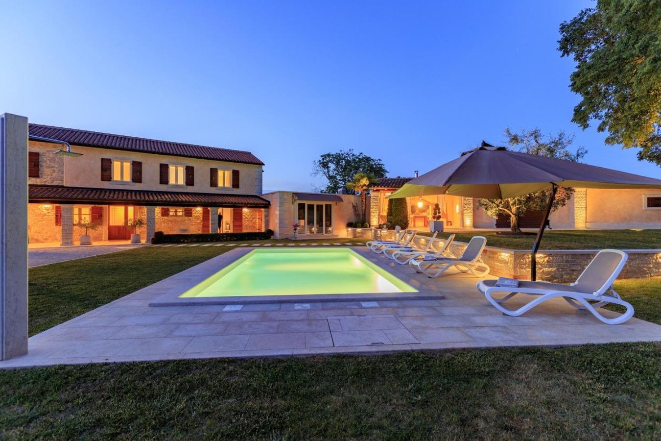 Villa Viscum In Central Istria For 8 Persons With Large Garden - Pet Friendly Pazin Buitenkant foto